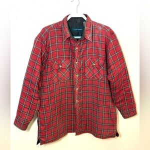 Colors Unlimited Men's Red and Black Insulated Plaid Jacket. Size L. Guc.